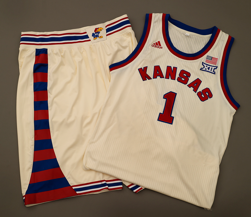 Kansas City Athletics - Honoring Black History Month, the Kansas City Men's  Basketball team will sport Kansas City Monarchs jerseys this Saturday for  the final home game of the season! • These