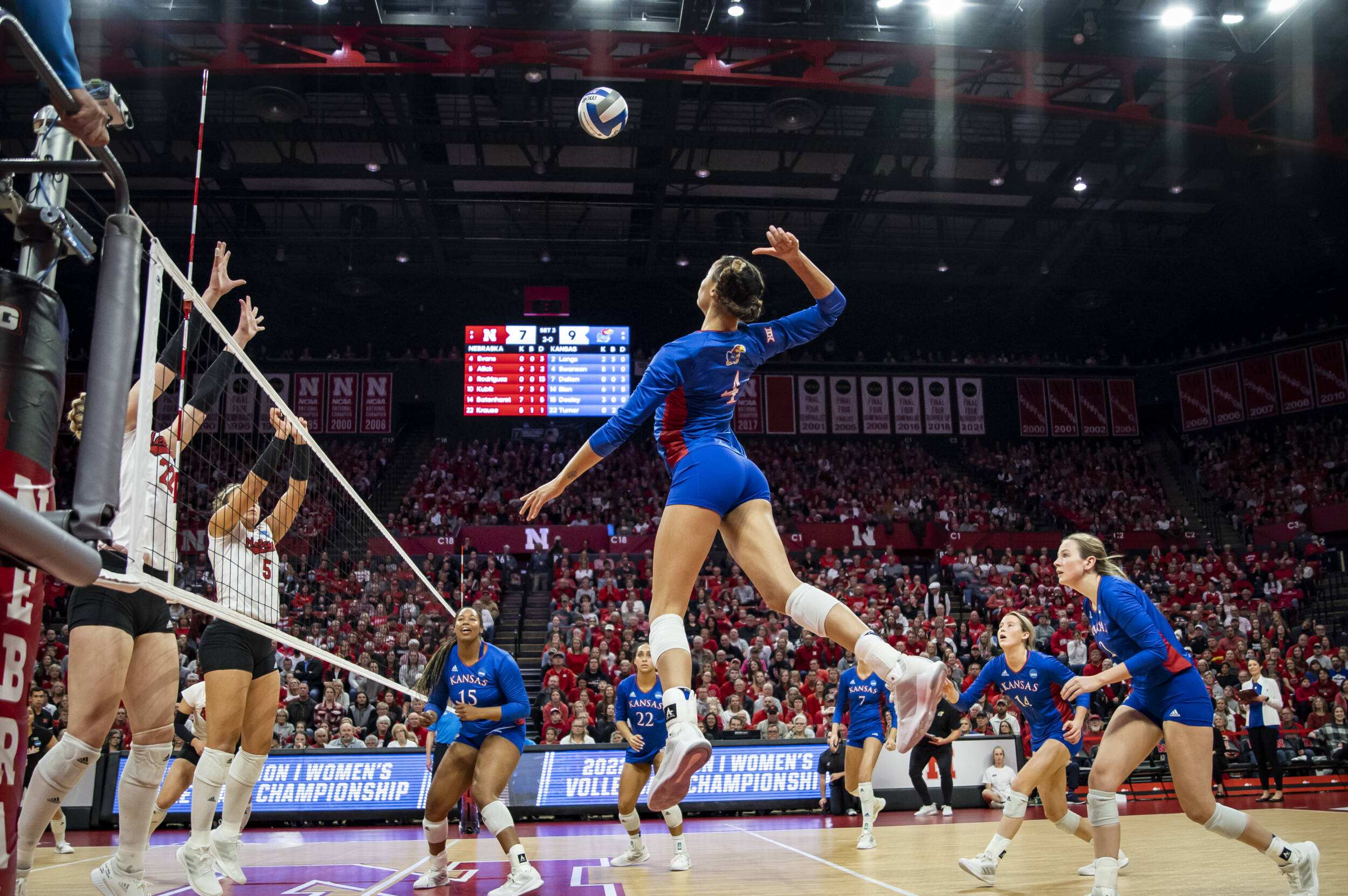 📸 Jayhawks Fall in Second Round of NCAA Tournament