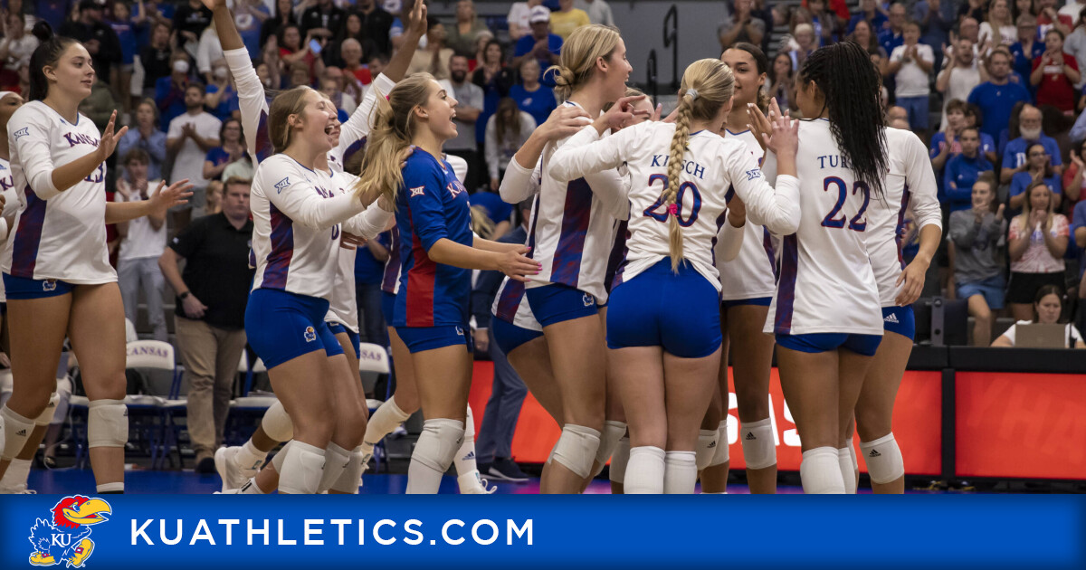 No. 20 Kansas Volleyball Extends Winning Streak to Four Matches with 3-0 Victory over Oral Roberts